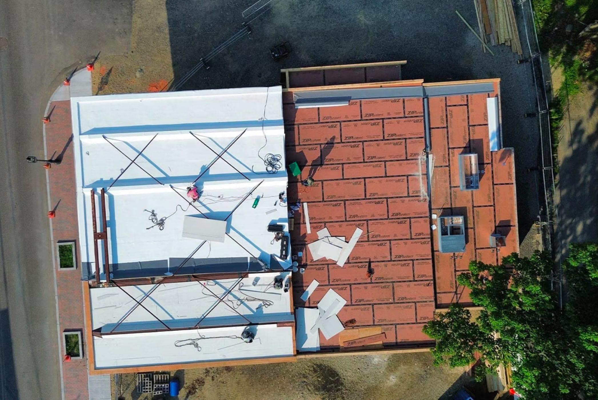GAF PVC Roofing install on Getty Bagel Shop