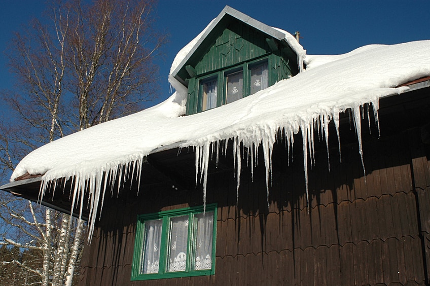 icicles house detail