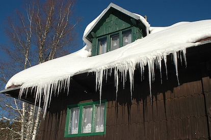 icicles house detail