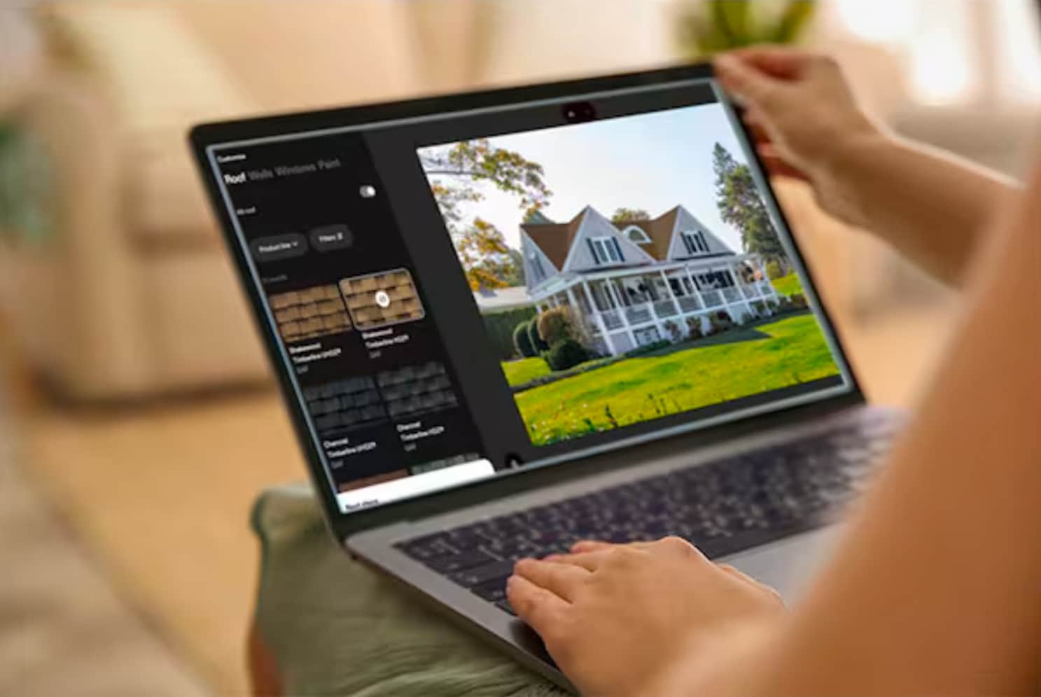 0e8faf33-bc25-4629-8f3e-204042470e70 Homeowner using GAF's virtual home remodeler to choose shingle colors.