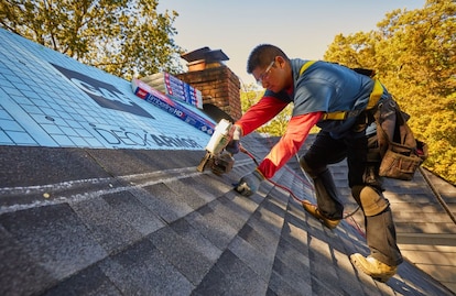 How to install roof shingles