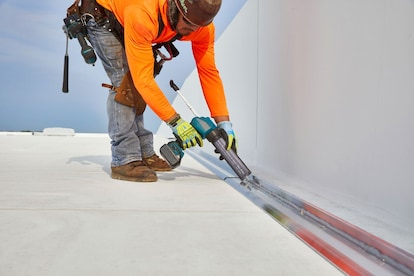 Commercial roof repair